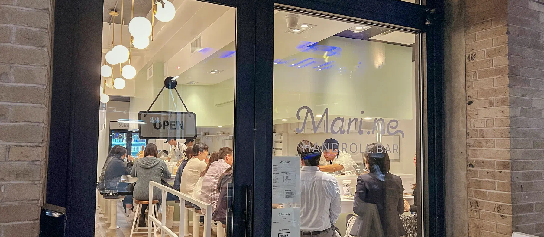 Mari.ne Handroll
