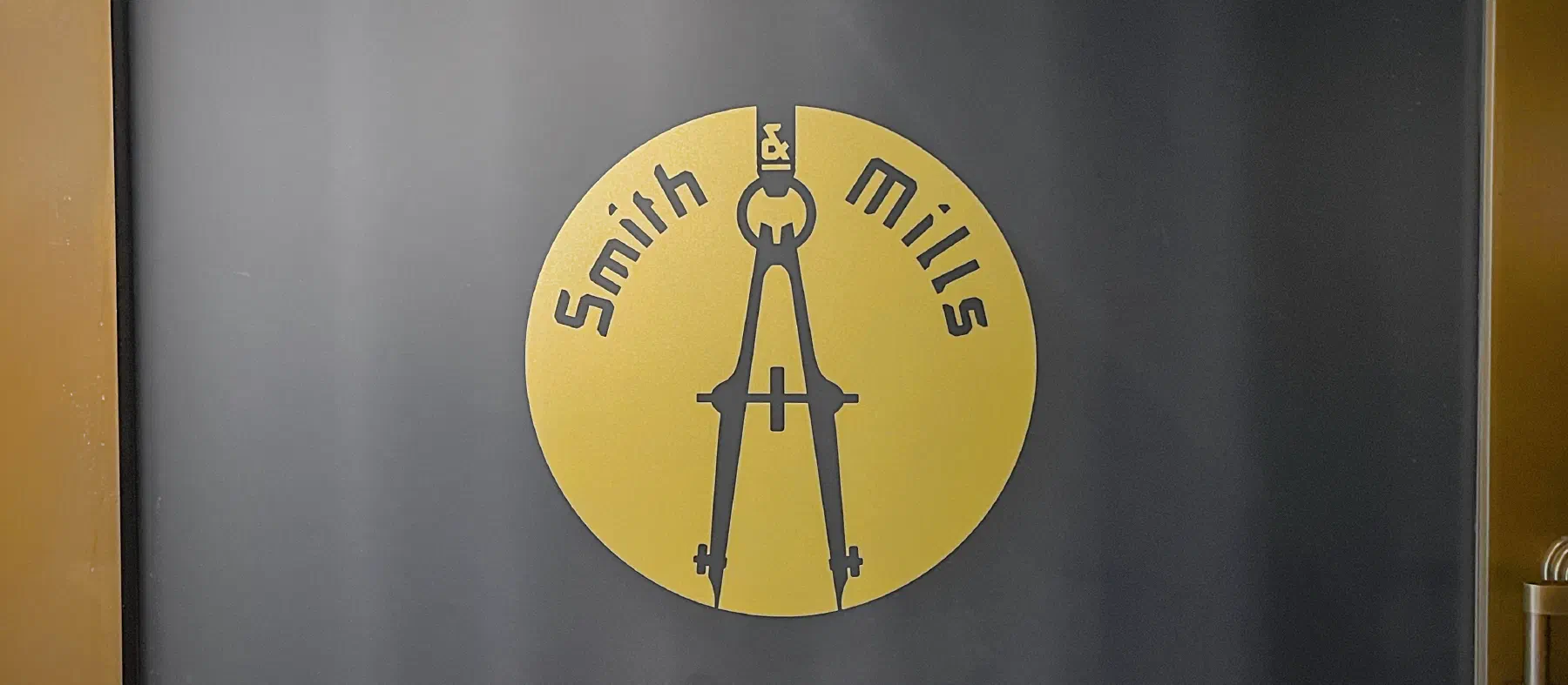 Smith & Mills