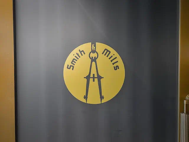 Smith & Mills